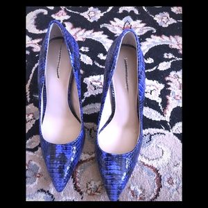Saks Fifth Avenue-Size 7.5
